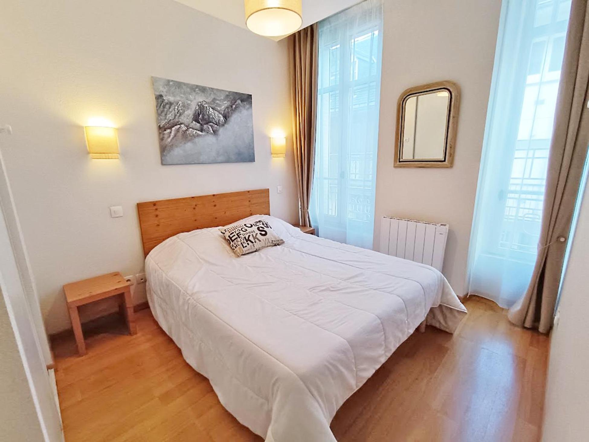 L'Eterlou, T3, Centre Luchon, Wifi, Casier A Skis, Ascenseur, 6 Personnes Bagnères-de-Luchon Buitenkant foto